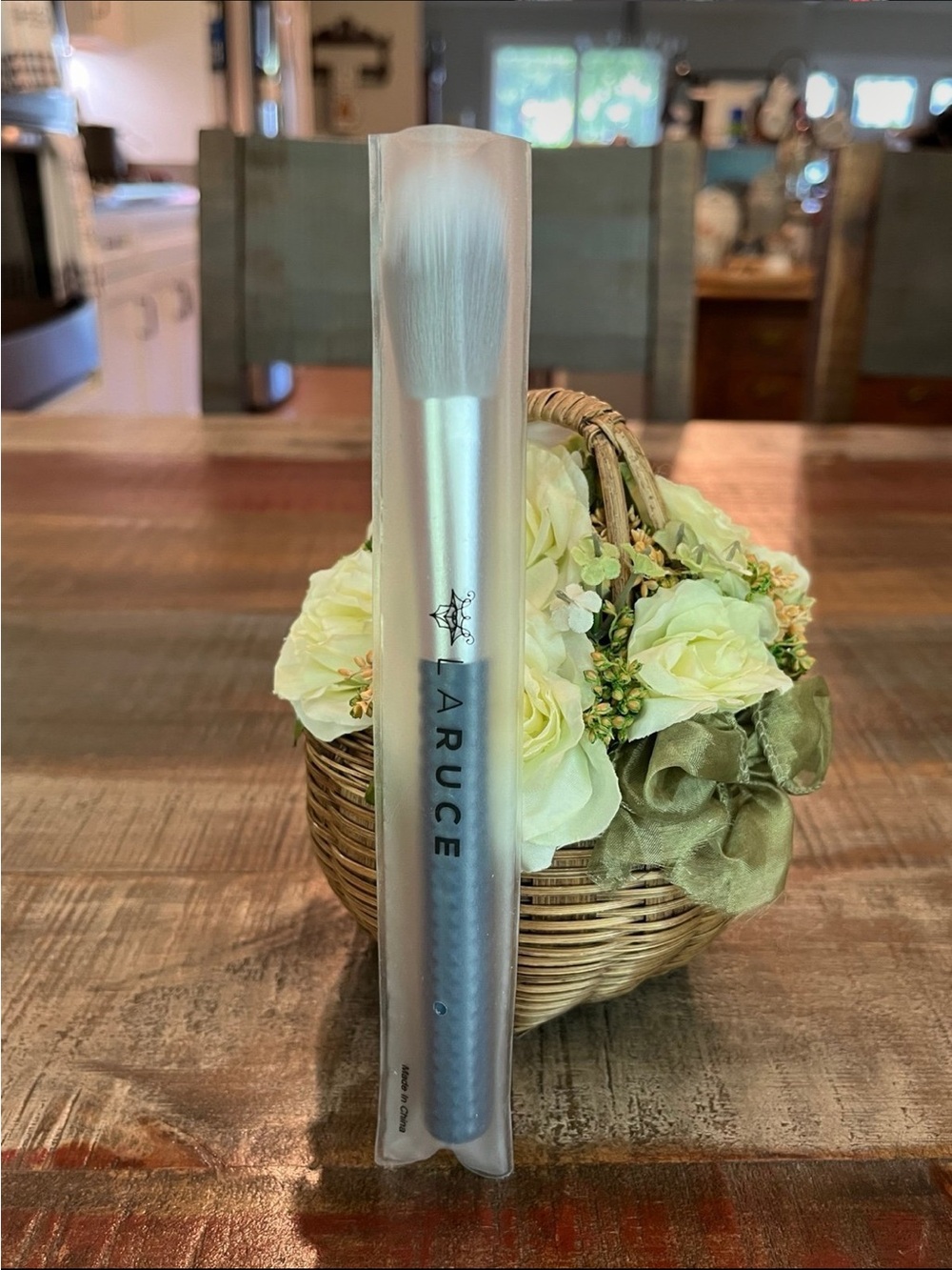 NEW Laruce DUO FIBRE Fiber MAKEUP Brush #LR316!